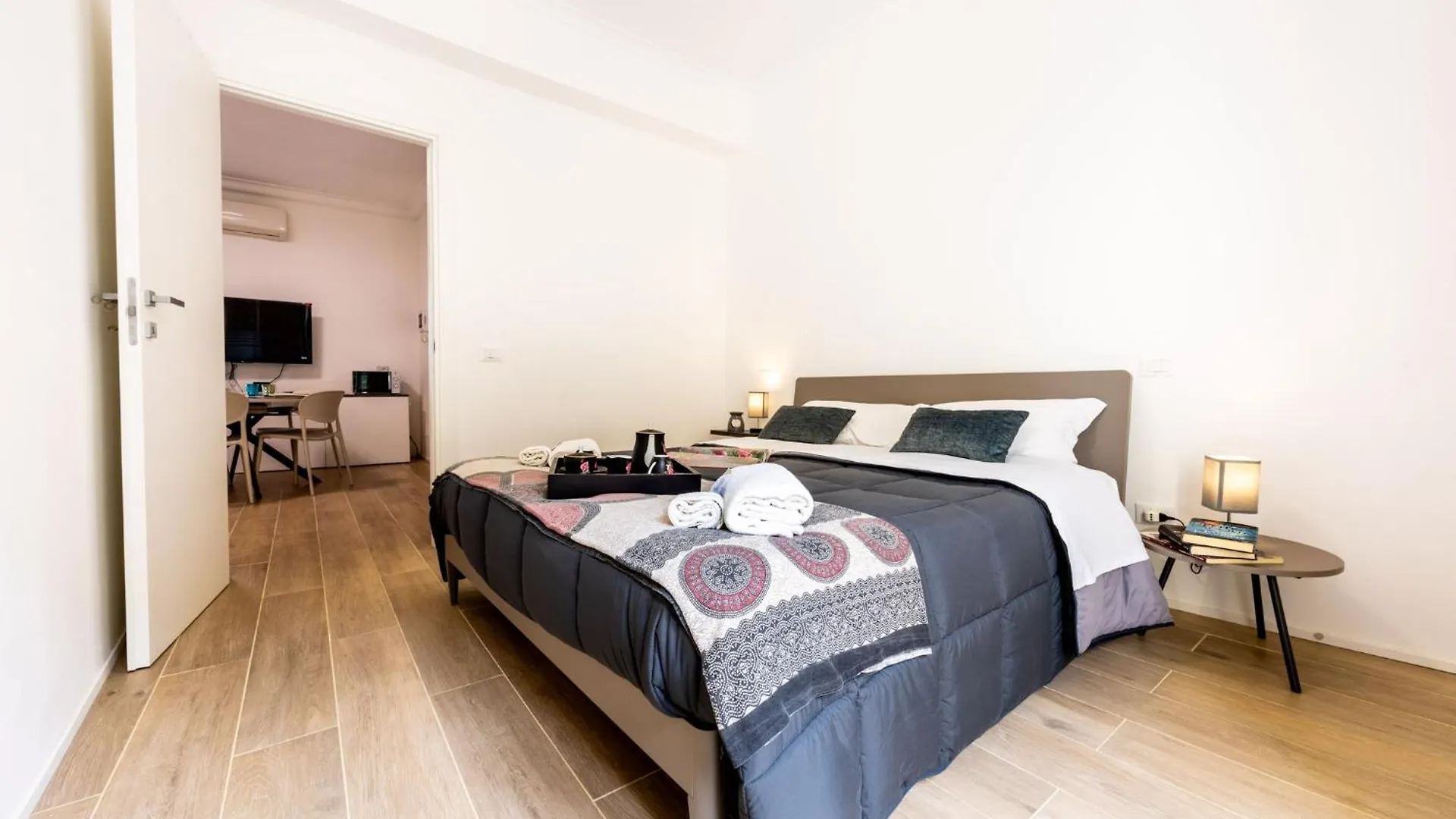A Due Passi Dal Mare - Beach Apartment Palermo Italy